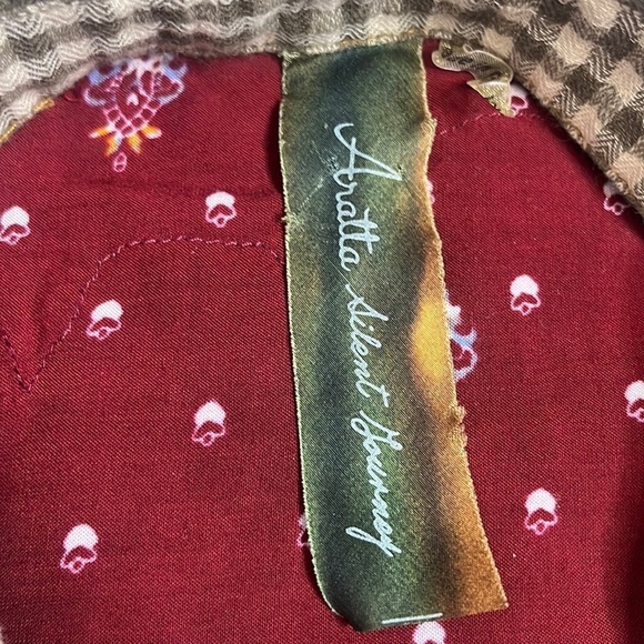 Aratta Silent Gourney button down top - Picture 7 of 7